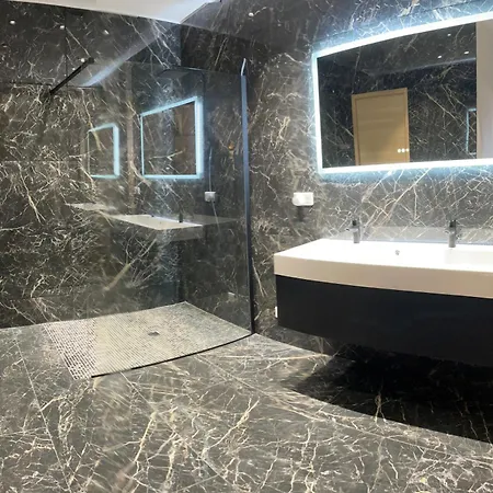 Appartamento De Standing Avec Jacuzzi Exterieur