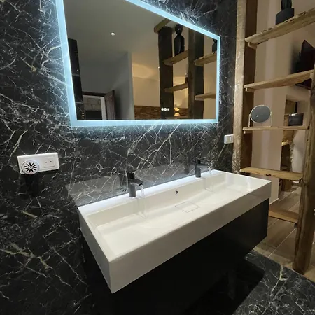 Apartament De Standing Avec Jacuzzi Exterieur *