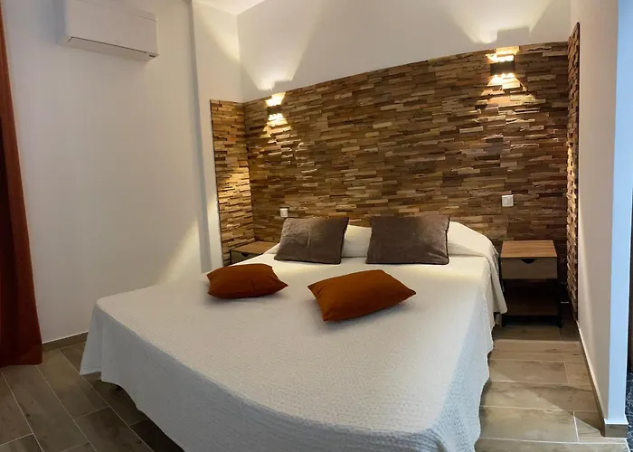 De Standing Avec Jacuzzi Exterieur *